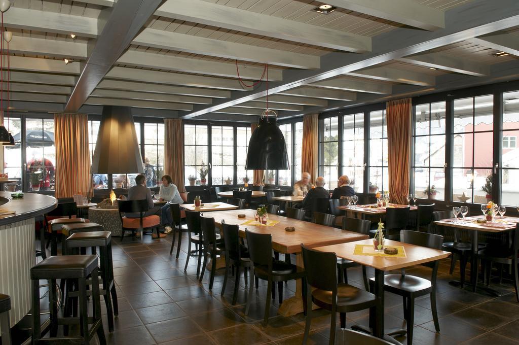 Nesslau Hotel-Restaurant Sternen מראה חיצוני תמונה