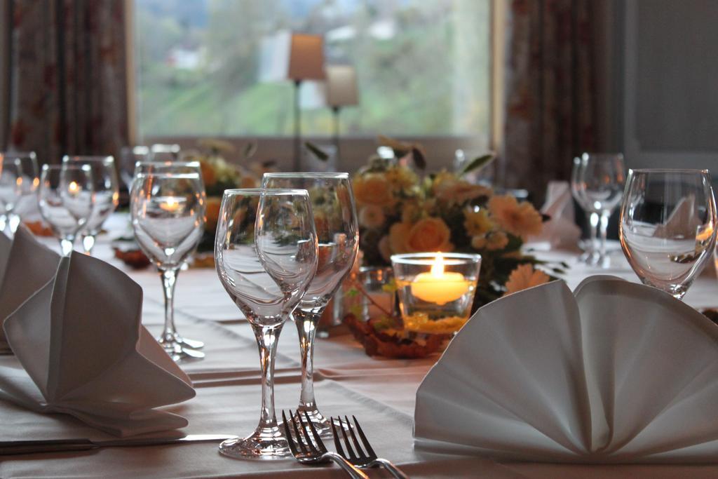 Nesslau Hotel-Restaurant Sternen מראה חיצוני תמונה